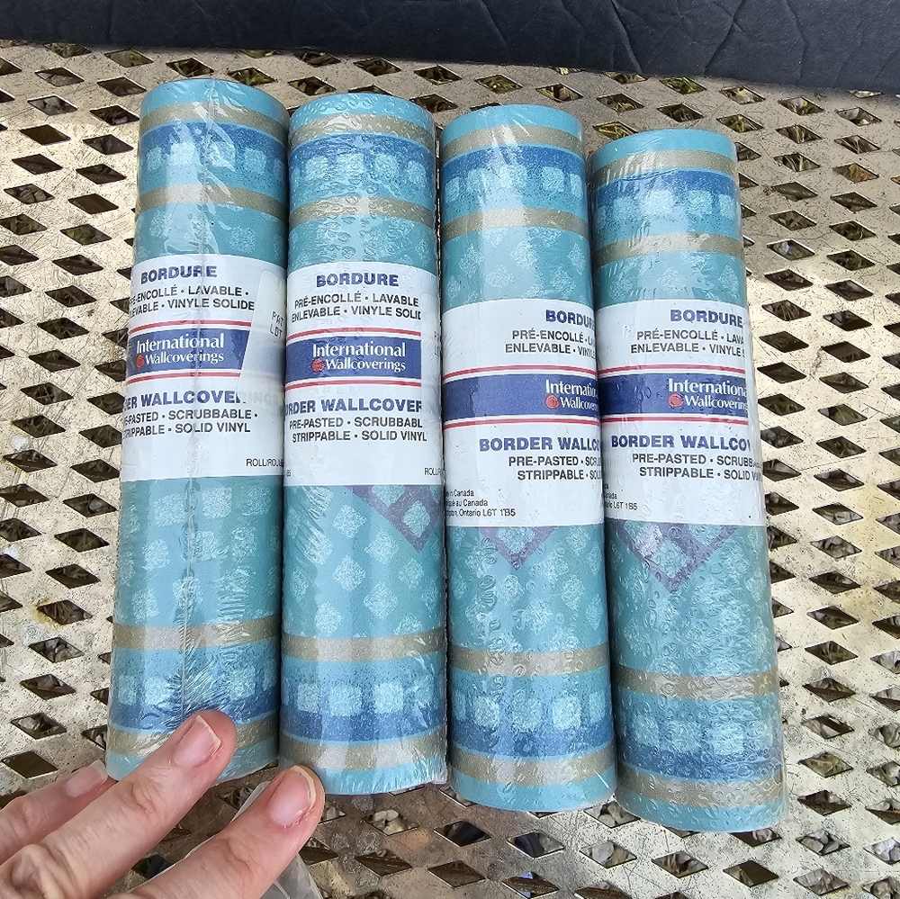 International Wallcoverings Border wall cover. All 4 rolls. Vintage